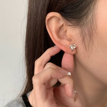 Load image into Gallery viewer, Tie a pair of S925 sterling silver knots around the twisted ear studs