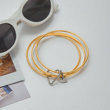 Load image into Gallery viewer, 18K gold stainless steel gold and silver color-matched hammer-patterned heart-shaped clasp bracelet