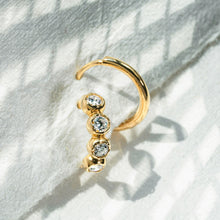 Load image into Gallery viewer, 18K gold copper micro-inlaid zircon small ear buckles