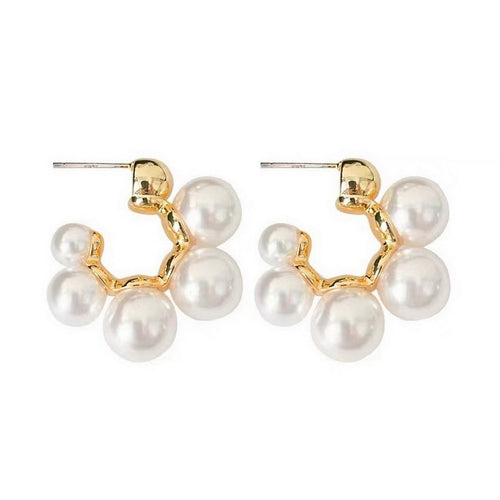 Golden stainless steel C-shaped pearl earrings