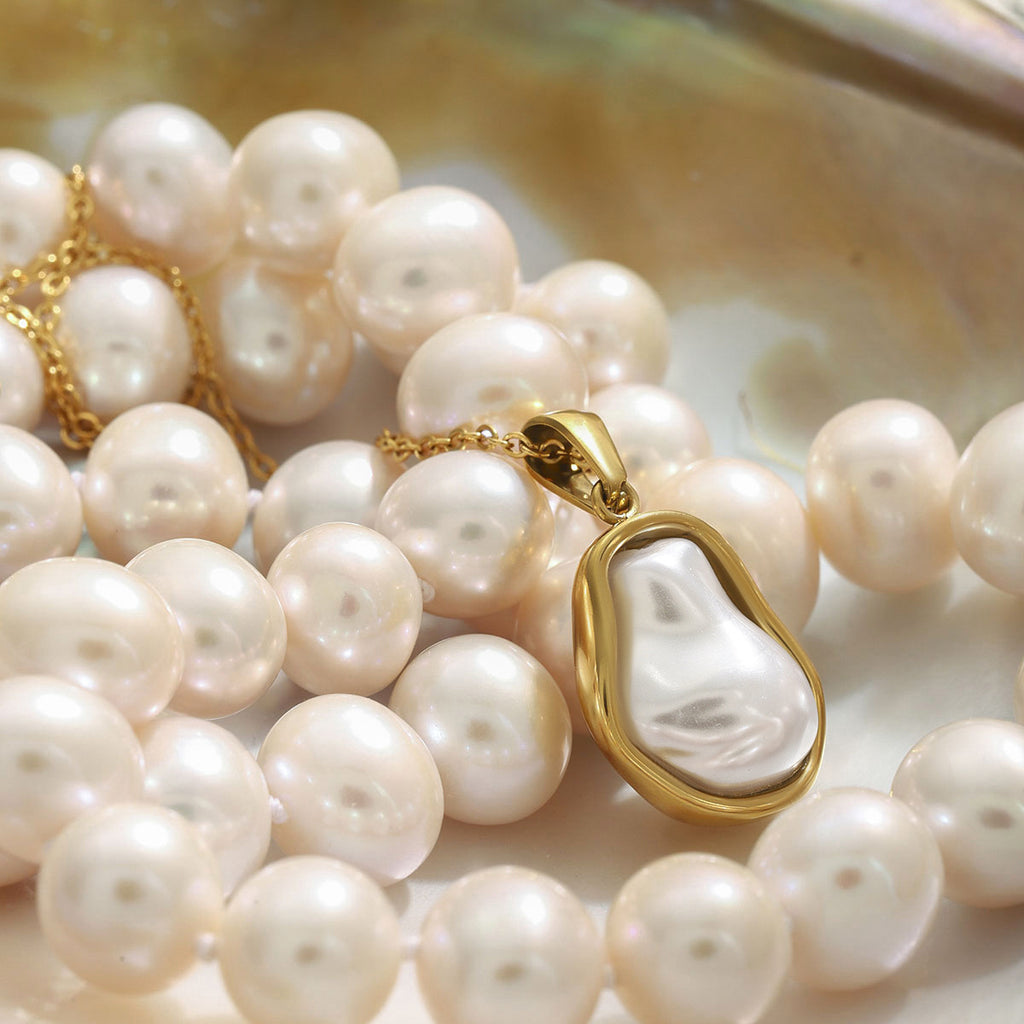 Imitation Baroque pearl pendant stainless steel necklace