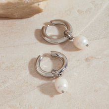 Load image into Gallery viewer, Stainless steel freshwater pearl earrings