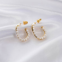 Load image into Gallery viewer, 925 Silver needle C-shaped pearl earrings