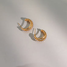 Load image into Gallery viewer, Stainless steel pearl C-shaped earrings