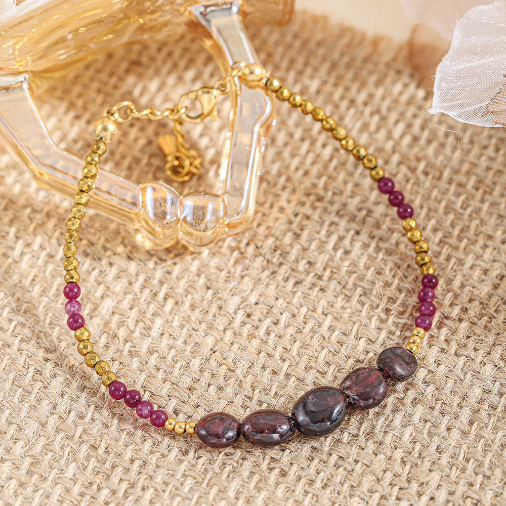 Black gallbladder stone hand-beaded bracelet that does not fade