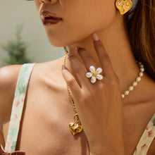 Load image into Gallery viewer, Stainless steel flower pearl open ring