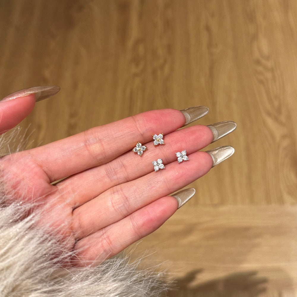 S925 sterling silver four-leaf claw diamond stud earrings