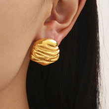 Load image into Gallery viewer, Golden stainless steel irregular pleated hammer pattern earrings