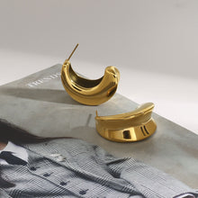Load image into Gallery viewer, Golden stainless steel C-shaped earrings