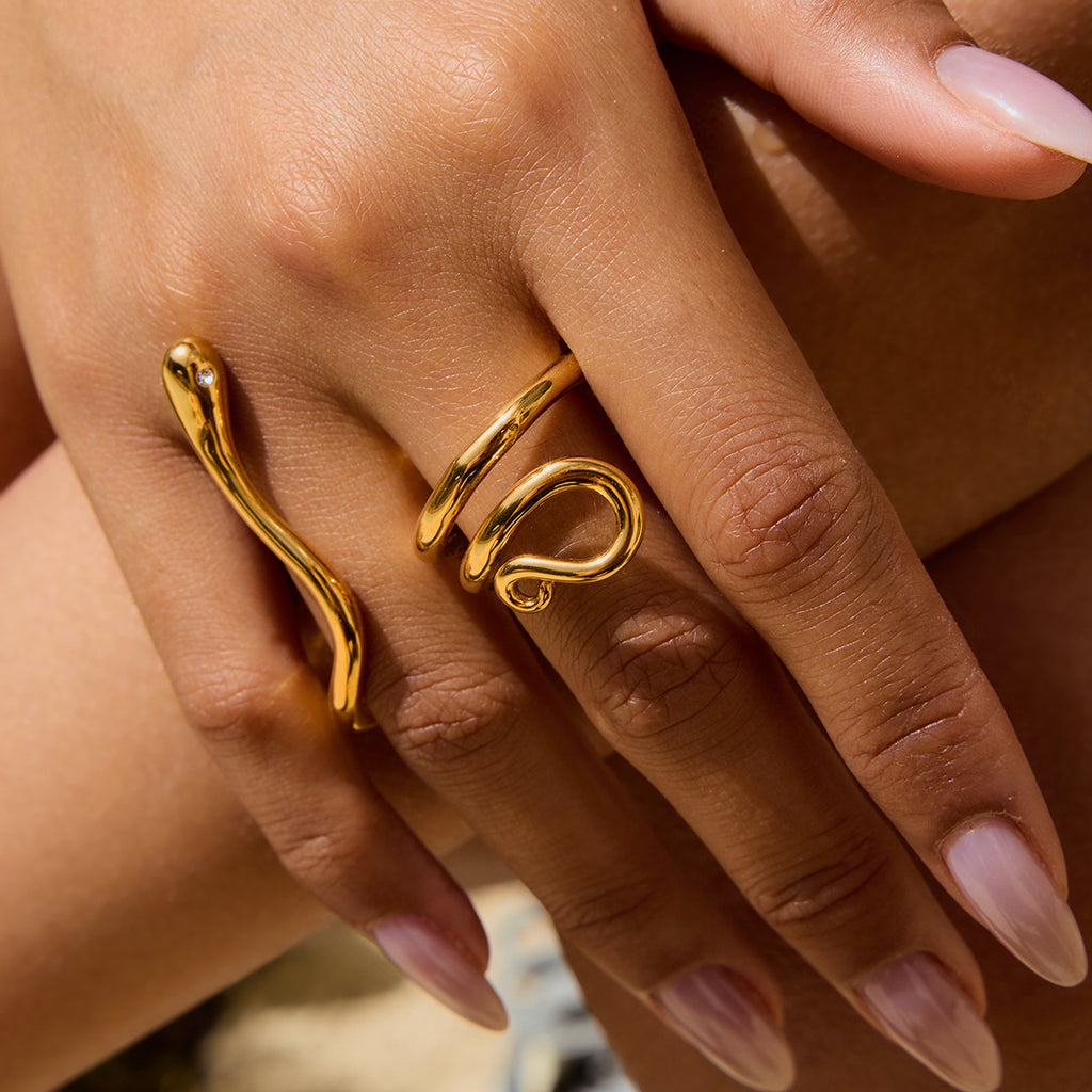 Stainless steel serpentine finger ring