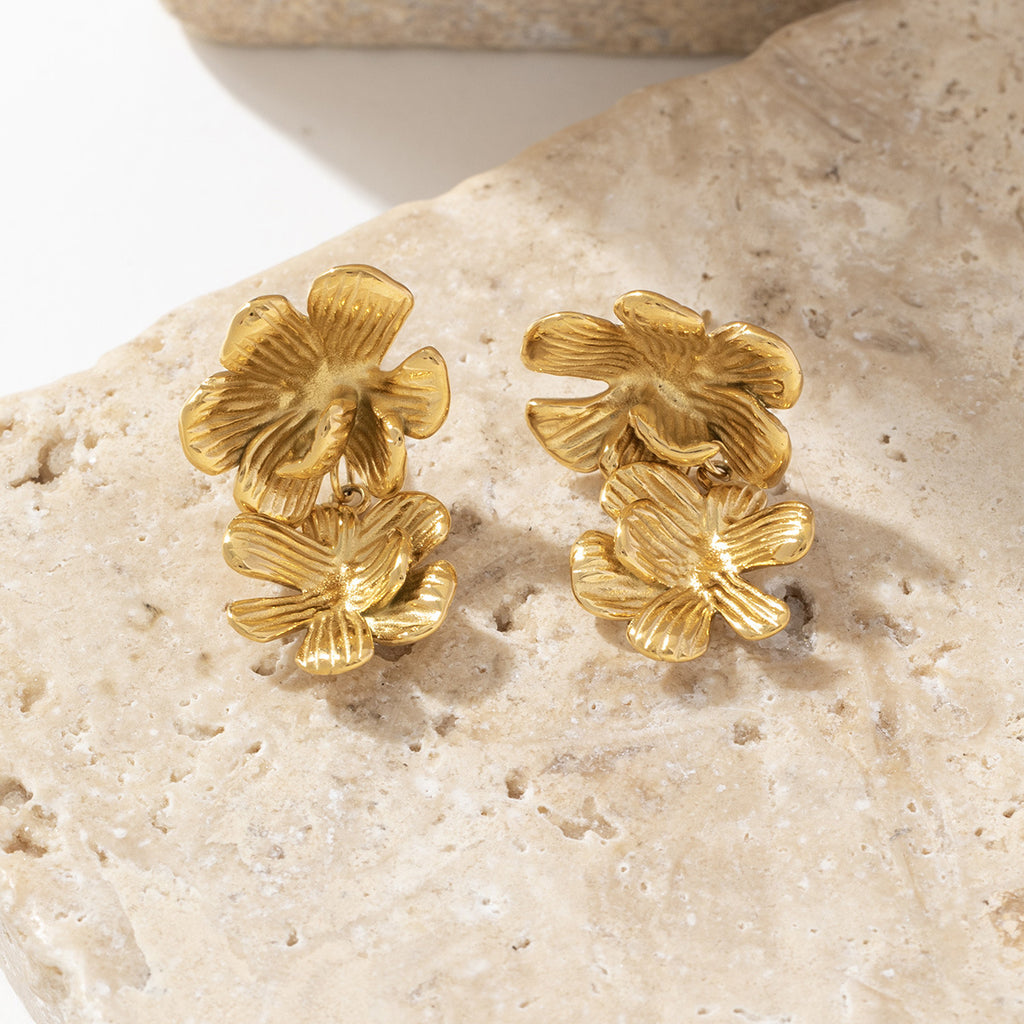 Stainless steel vintage texture golden flower earrings