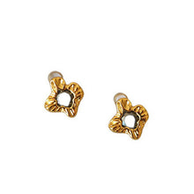 Load image into Gallery viewer, Brass gold-plated pleated texture black zircon irregular flower 925 silver needle earrings