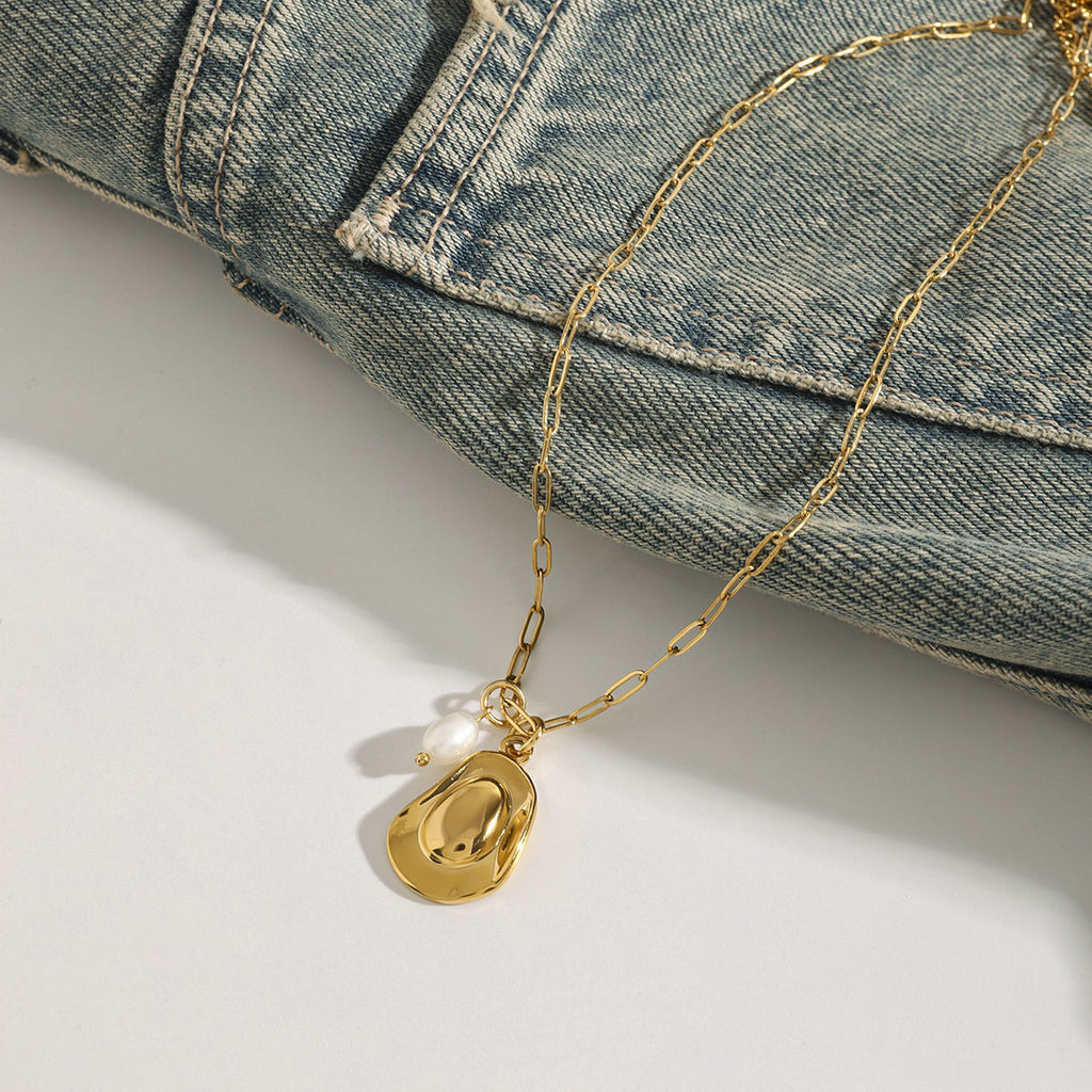 Golden stainless steel pendant necklace