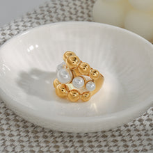 Load image into Gallery viewer, A golden stainless steel pearl round bead three-layer ring