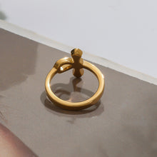 Load image into Gallery viewer, Stainless steel cross snake ring