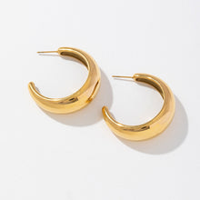 Load image into Gallery viewer, 18K gold stainless steel smooth C-shaped earrings