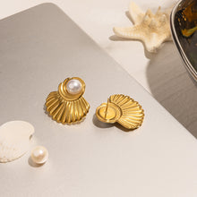 Load image into Gallery viewer, Stainless steel fan-shaped acrylic pearl earrings