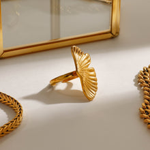 Load image into Gallery viewer, Golden stainless steel ginkgo leaf open ring