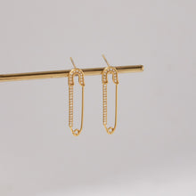 Load image into Gallery viewer, Stainless steel inlaid rhinestone paperclip earrings and stud earrings