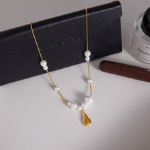 Load image into Gallery viewer, Stainless steel water drop pendant pearl imitation necklace