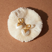 Load image into Gallery viewer, Heart-shaped resin pearl pendant stainless steel earrings