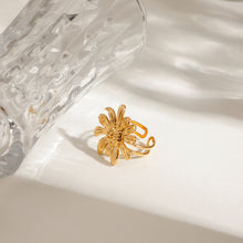 Load image into Gallery viewer, Stainless steel small Daisy flower opening ring
