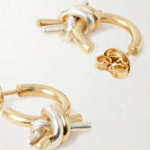 Load image into Gallery viewer, Golden ring-shaped twisted copper earrings