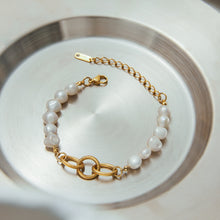 Load image into Gallery viewer, 18K gold stainless steel pearl beaded bracelet