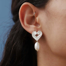 Load image into Gallery viewer, Stainless steel heart-shaped pearl pendant earrings