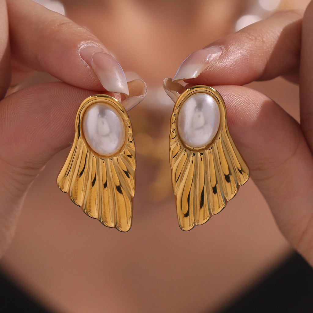 Golden stainless steel pearl earrings