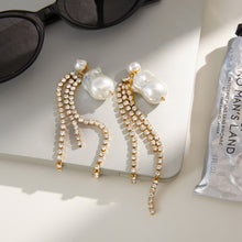 Load image into Gallery viewer, Golden stainless steel, white rhinestone tassels, Baroque pearl earrings