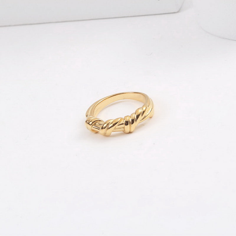18K gold stainless steel twisted knot ring