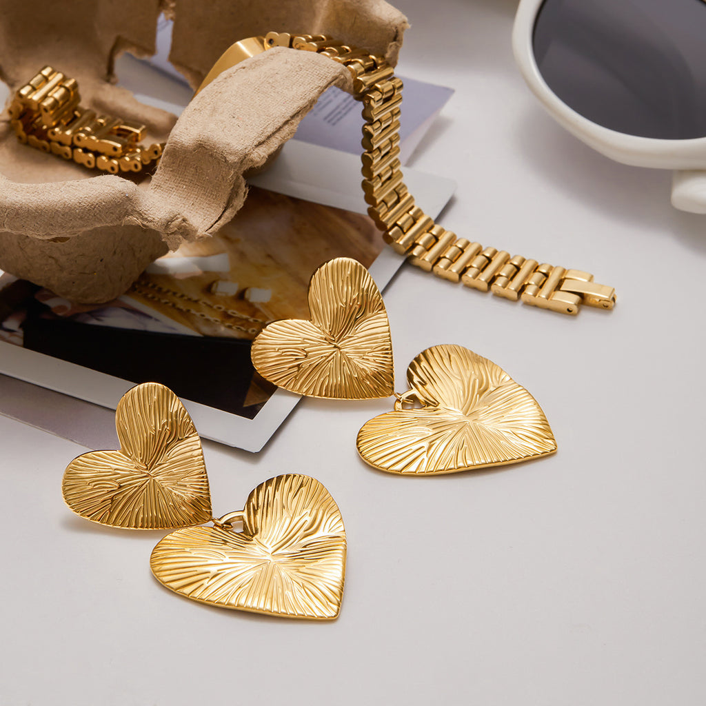 Stainless steel exaggerated heart-shaped earrings