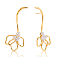 Load image into Gallery viewer, Stainless steel pearl flower long stud earrings