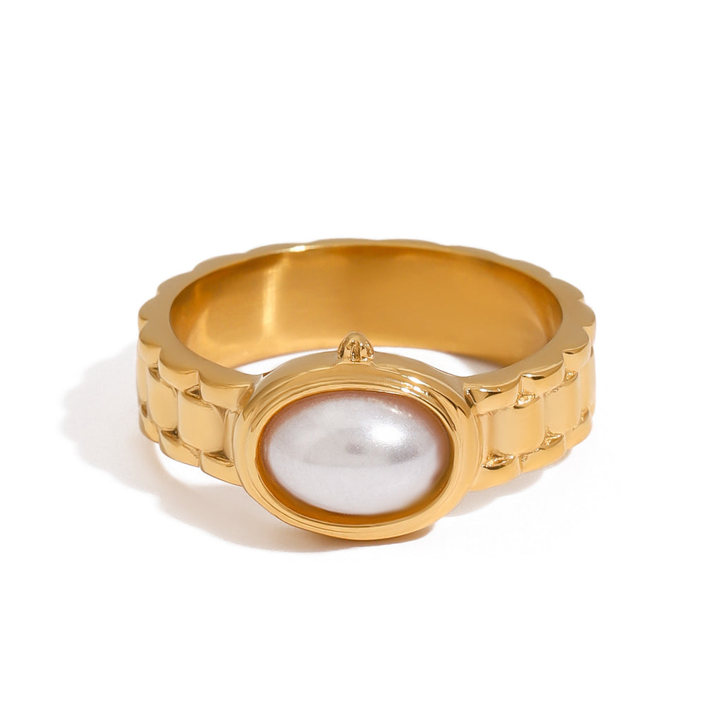 Stainless steel ring set with pearls