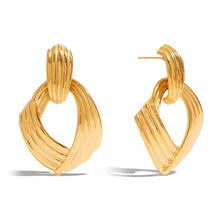 Load image into Gallery viewer, Golden stainless steel earrings