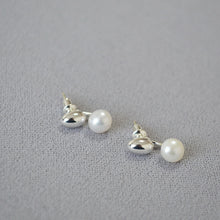 Load image into Gallery viewer, Brass gold-plated small gold bean freshwater pearl 925 silver needle earrings