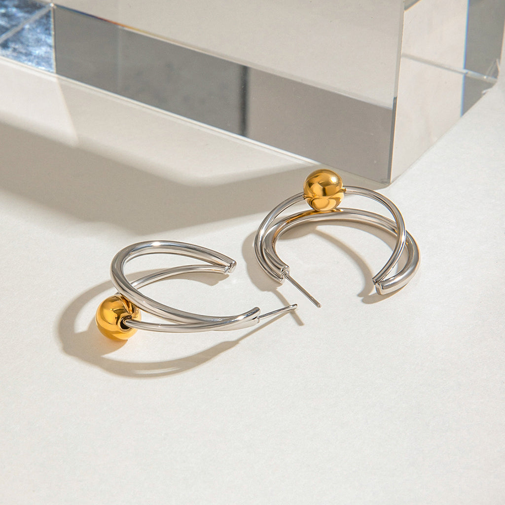 Stainless steel C-shaped ear rings with gold and silver color combinations
