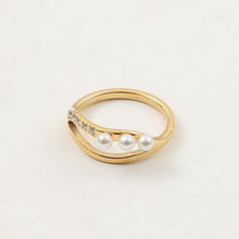 Load image into Gallery viewer, 18K gold small pearl row diamond ring