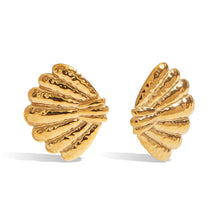 Load image into Gallery viewer, 18K gold stainless steel shell earrings
