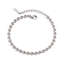 Load image into Gallery viewer, Stainless steel heart-shaped bracelet