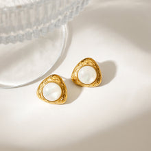 Load image into Gallery viewer, Triangular hammer-patterned round cat&#39;s eye stainless steel stud earrings