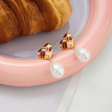 Load image into Gallery viewer, Stainless steel heart-shaped oil-dripping pearl pendant earrings