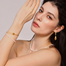 Load image into Gallery viewer, Stainless steel three-layer round plate freshwater pearl beaded bracelet