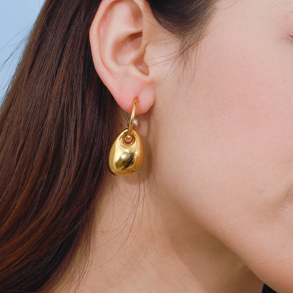 Stainless steel golden glossy pendant earrings