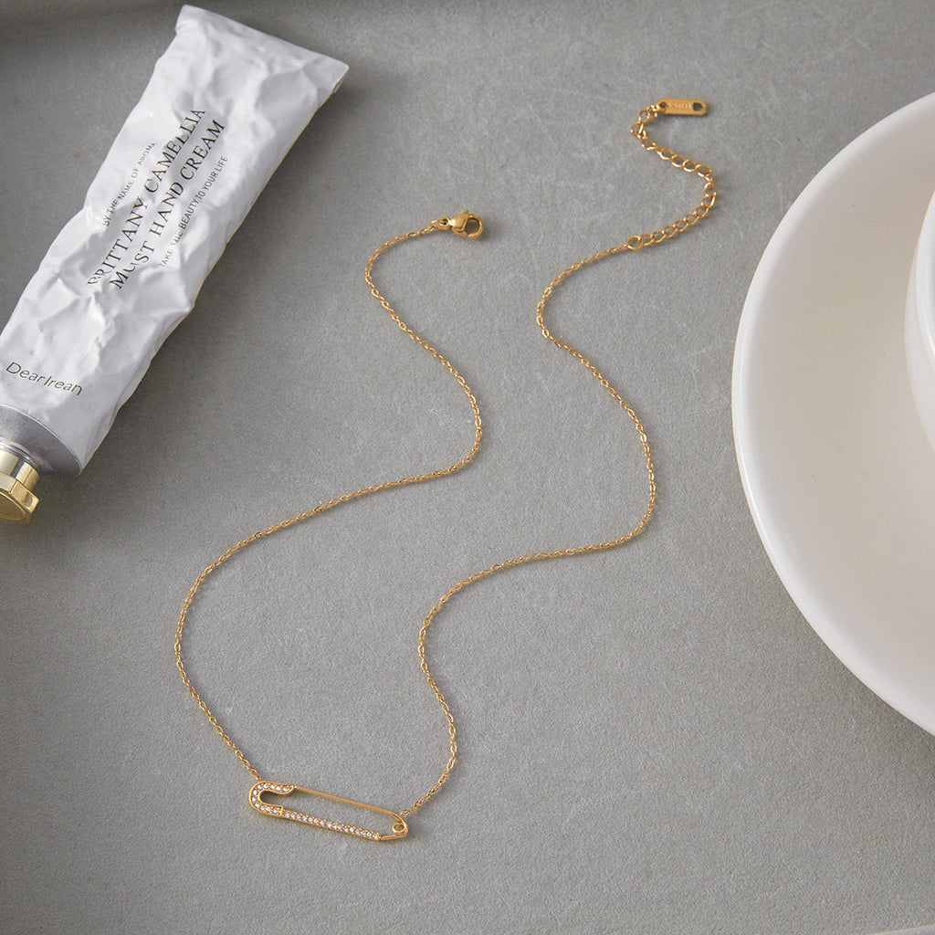 Golden stainless steel white diamond paperclip necklace