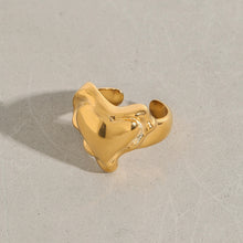 Load image into Gallery viewer, Stainless steel heart-shaped ring