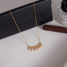 Load image into Gallery viewer, Golden stainless steel teardrop-shaped zircon necklace