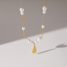 Load image into Gallery viewer, Stainless steel water drop pendant pearl imitation necklace