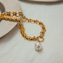 Load image into Gallery viewer, Stainless steel pearl pendant chain necklace